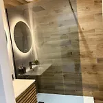 Apartment Cocon Des Bois - Gex Geneve *